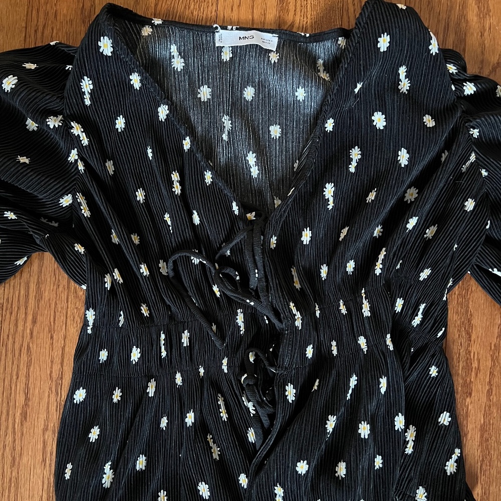 Mango daisy print set- stretchy crinkle materiel
